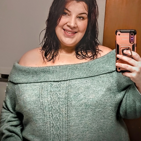 Cute Off The Shoulder Sweater - Picture 1 of 2